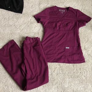 Greys anatomy vguc maroon scrubs xxs